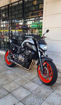 YAMAHA MT-07 ABS YAMAHA MT-07 ABS
